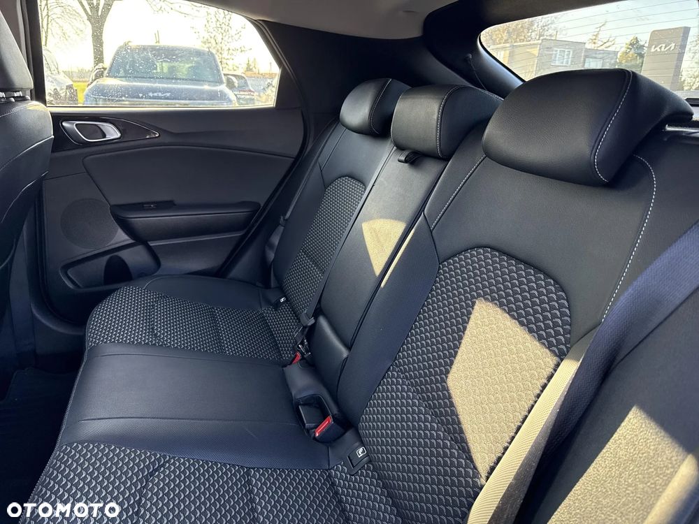 Kia XCeed 1.5 T-GDI L - 16