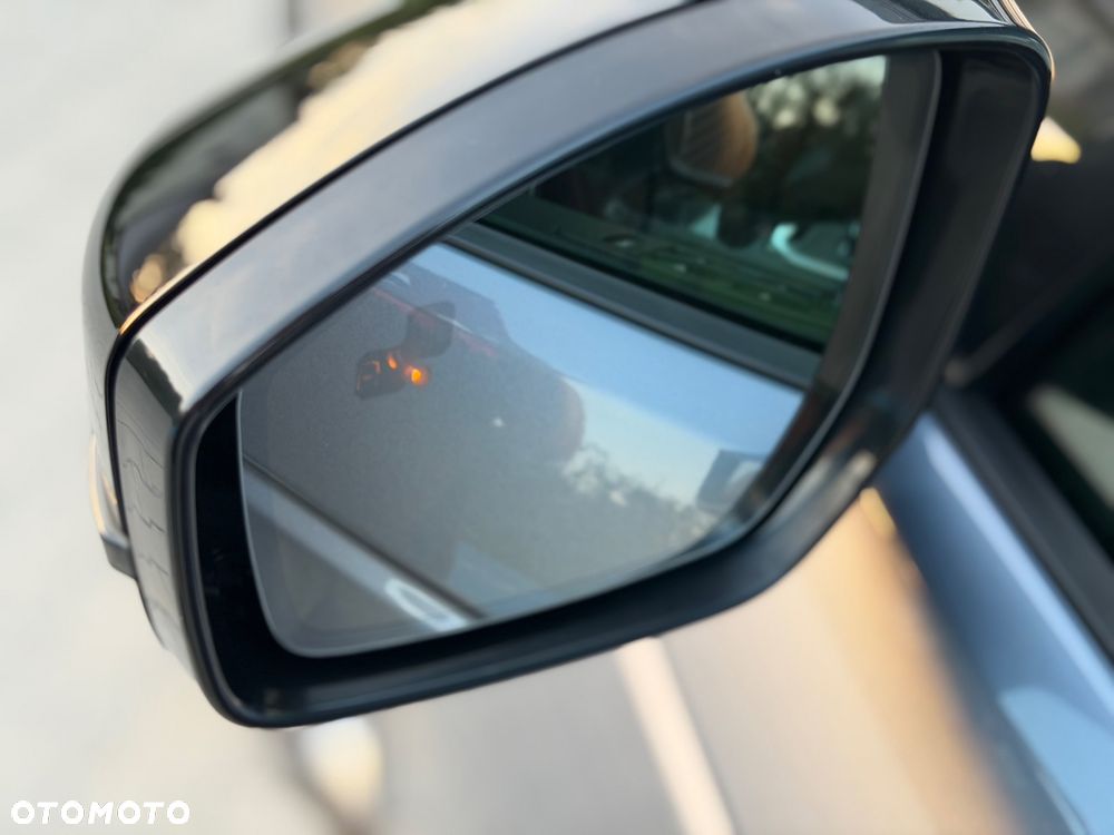 Land Rover Discovery Sport Si4 HSE Luxury - 22