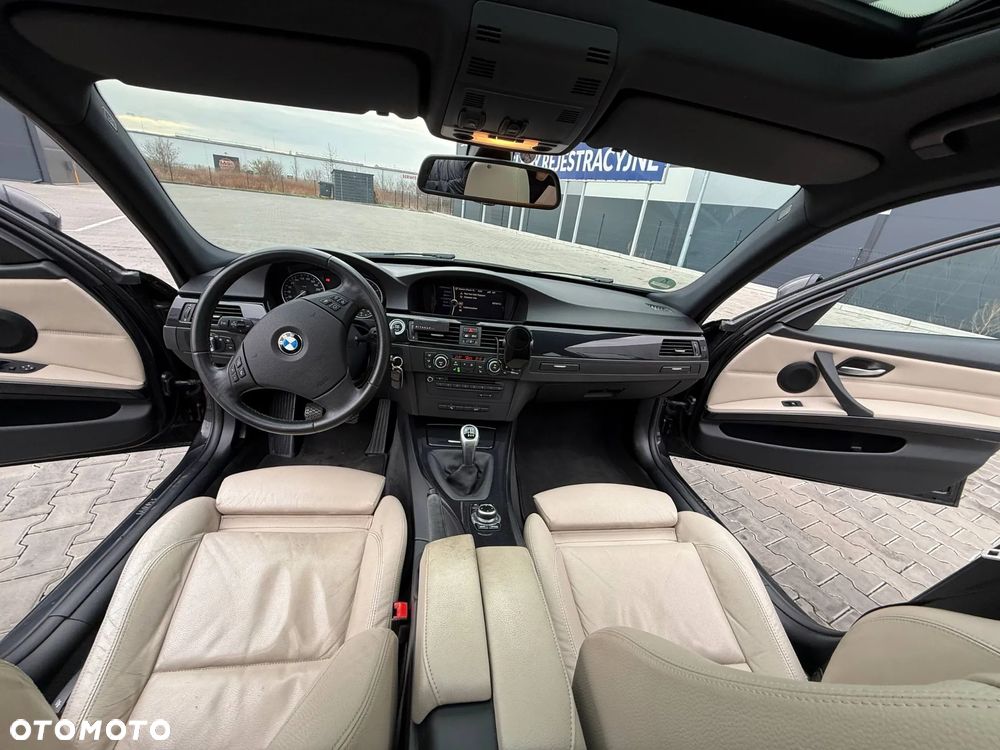 BMW Seria 3 320d - 13