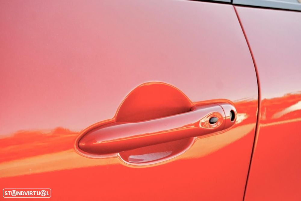 Renault Captur 1.5 dCi Red Edition — fotografia 18