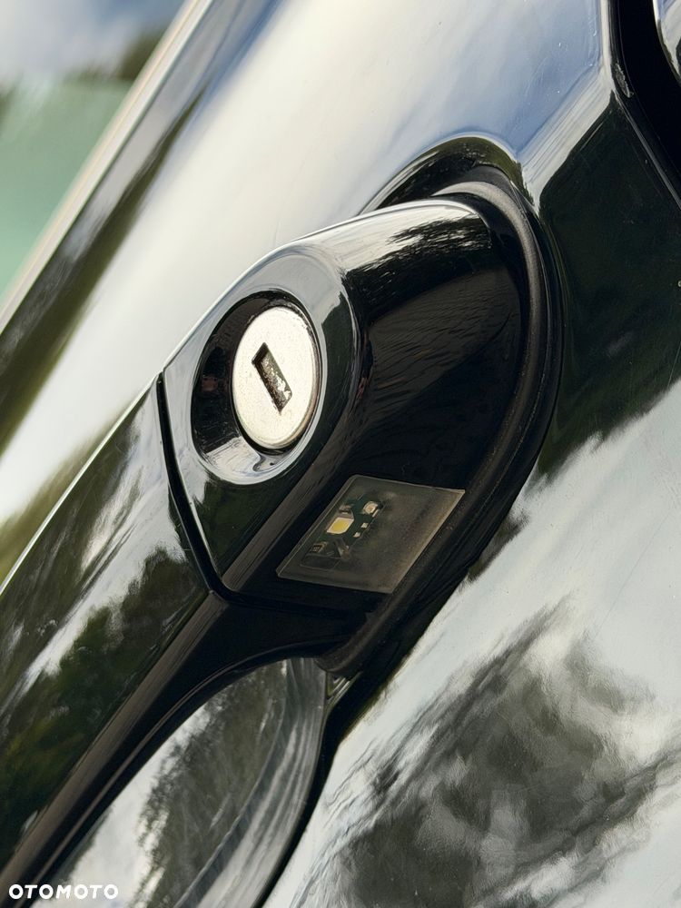BMW Seria 3 320i - 21