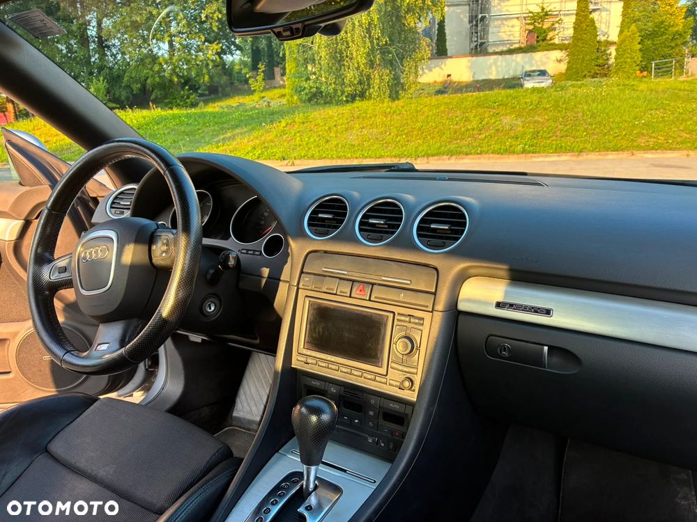 Audi A4 Cabrio - 12
