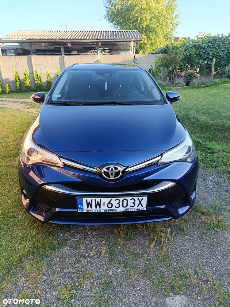 Toyota Avensis 2.0 D-4D Premium - 6