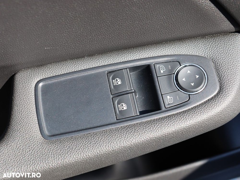 Renault Clio - 10