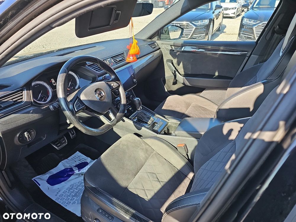 Skoda Superb 2.0 TDI Sportline DSG - 12