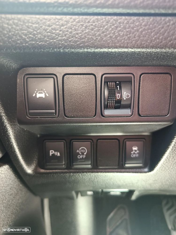 Nissan Qashqai 1.5 dCi N-Connecta - 34