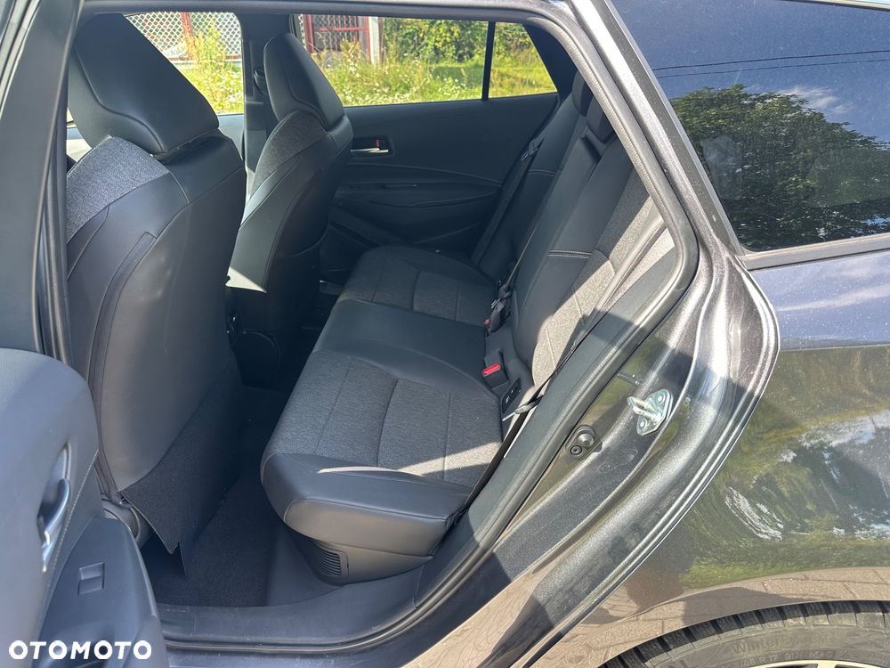 Toyota Corolla 1.8 Business Edition - 15