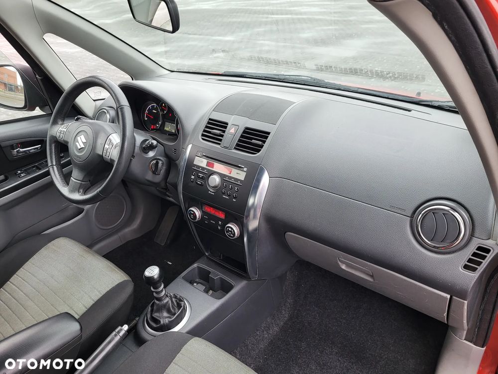 Suzuki SX4 2.0 DDiS 4x2 Comfort - 11