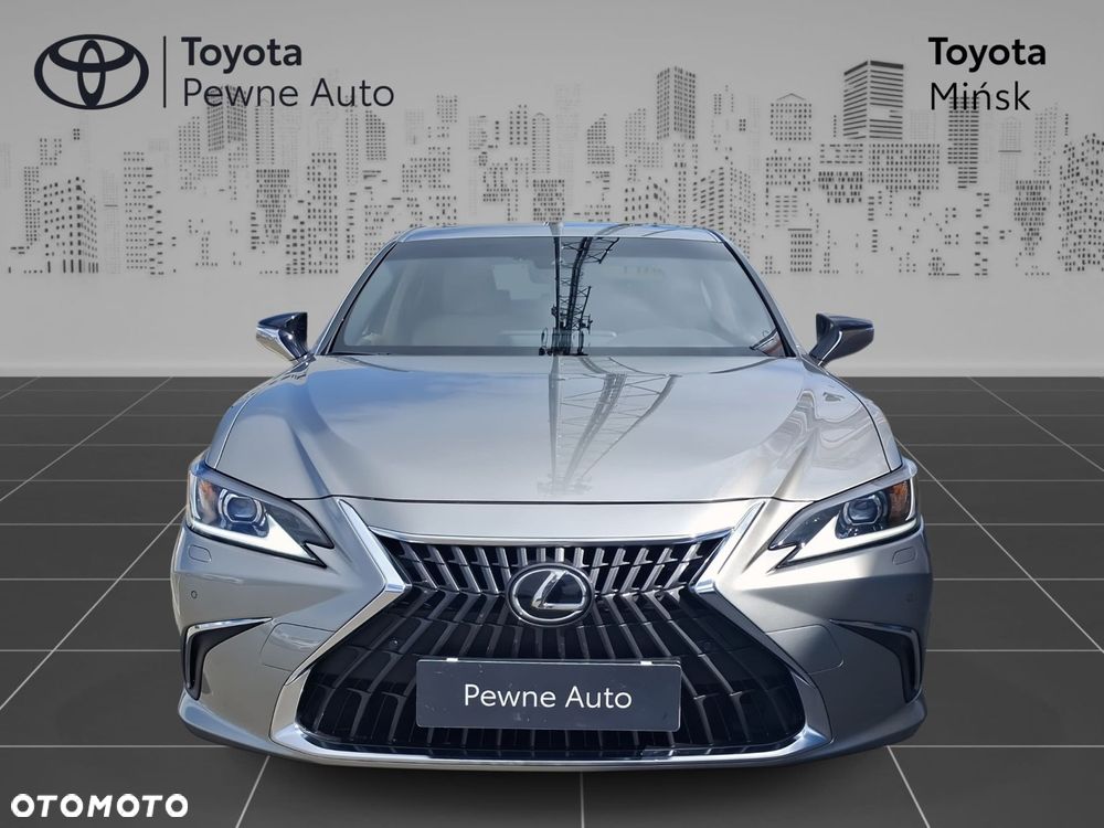 Lexus ES - 3