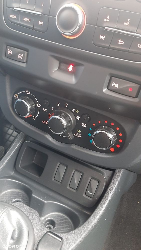 Dacia Duster 1.2 TCe Celebration - 26