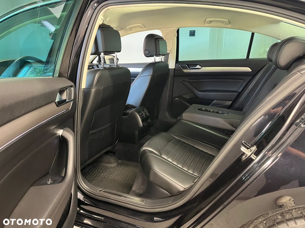 Volkswagen Passat 2.0 TSI 4Mot Highline DSG - 6