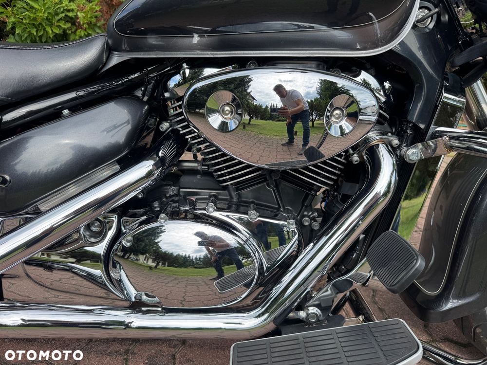 Suzuki Intruder - 7