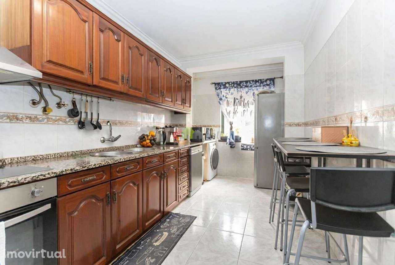 Apartamento T2, 1º andar l Quinta do Conde - Grande imagem: 5/26