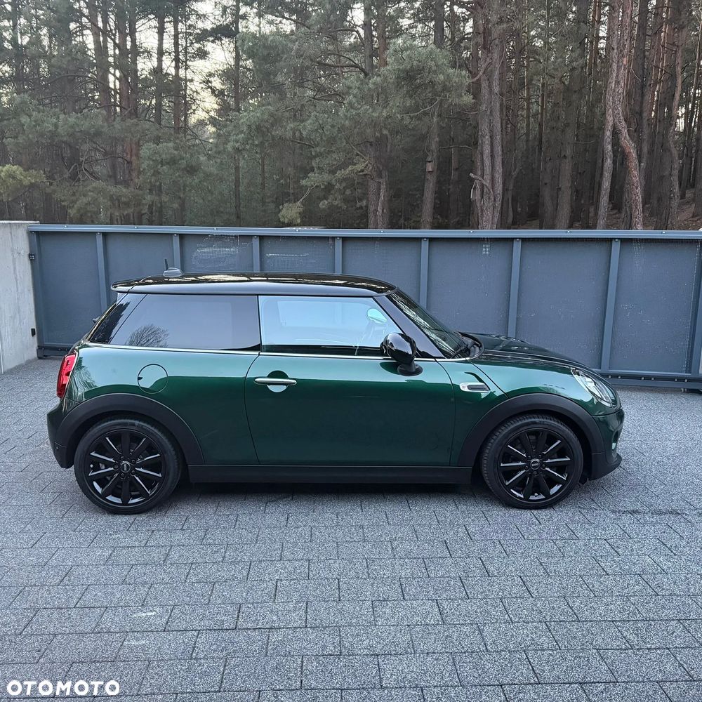 MINI Cooper Essential Trim - 35