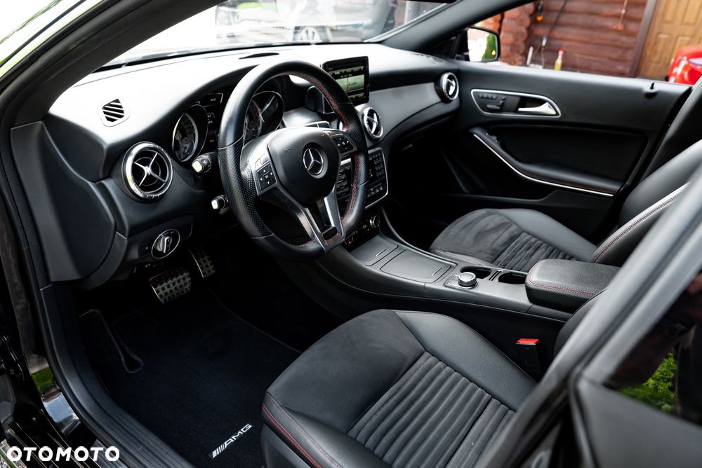Mercedes-Benz CLA - 18