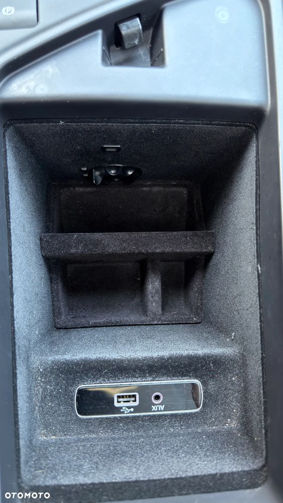 Alfa Romeo Stelvio 2.0 Turbo 16V AT8-Q4 Ti - 35