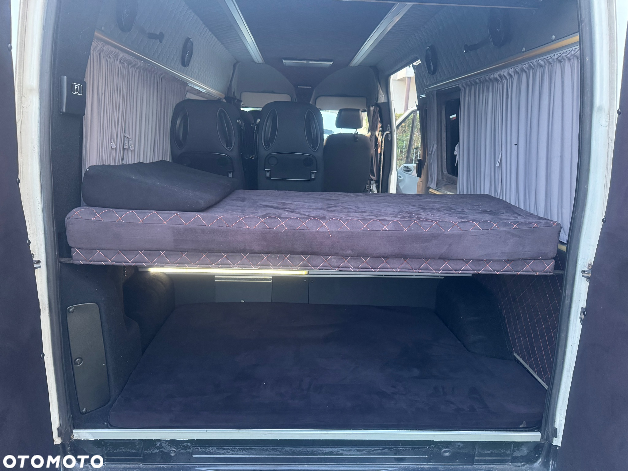 Ford Transit FT 350L Trend - 14