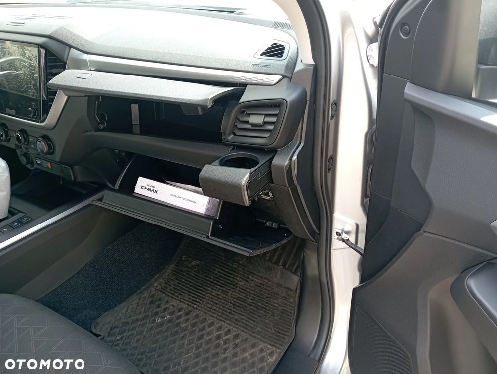 Isuzu D-Max 1.9 DC LS - 32