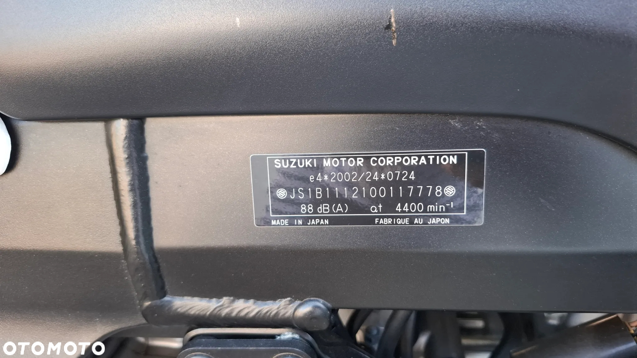 Suzuki DL - 12