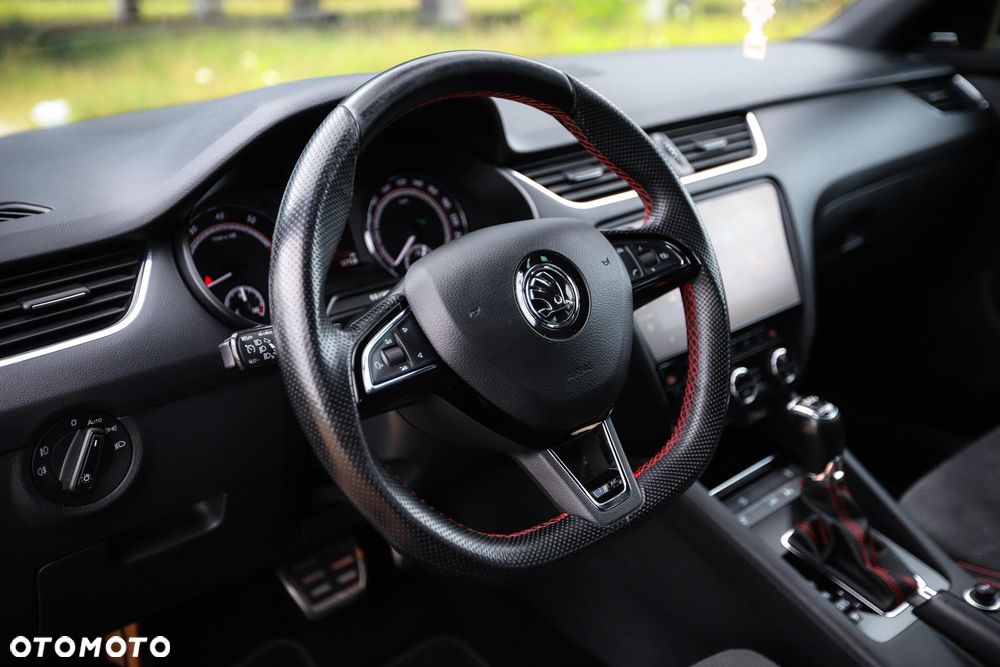 Skoda Octavia 2.0 TSI RS 245 DSG - 10