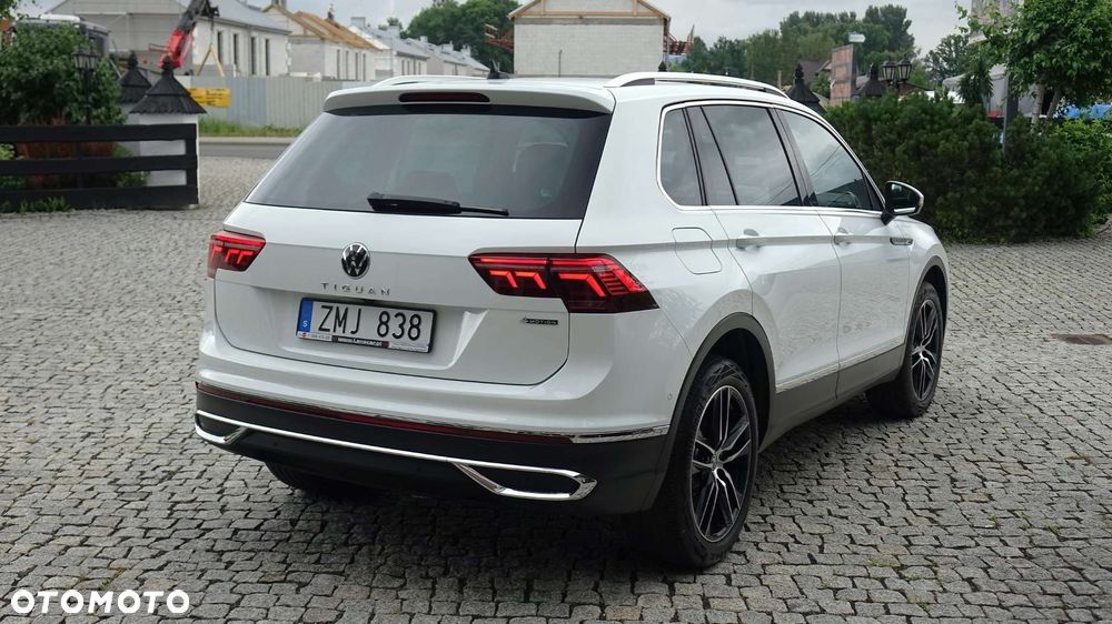 Volkswagen Tiguan - 14