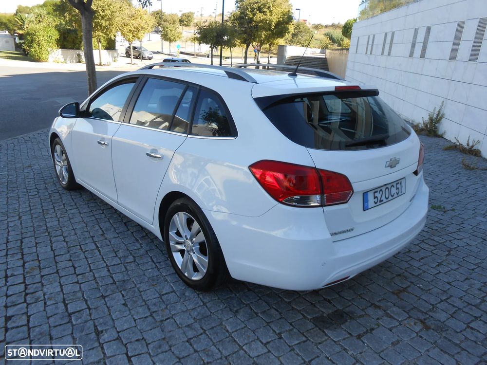 Chevrolet Cruze SW 1.7 VCDi LT - 9