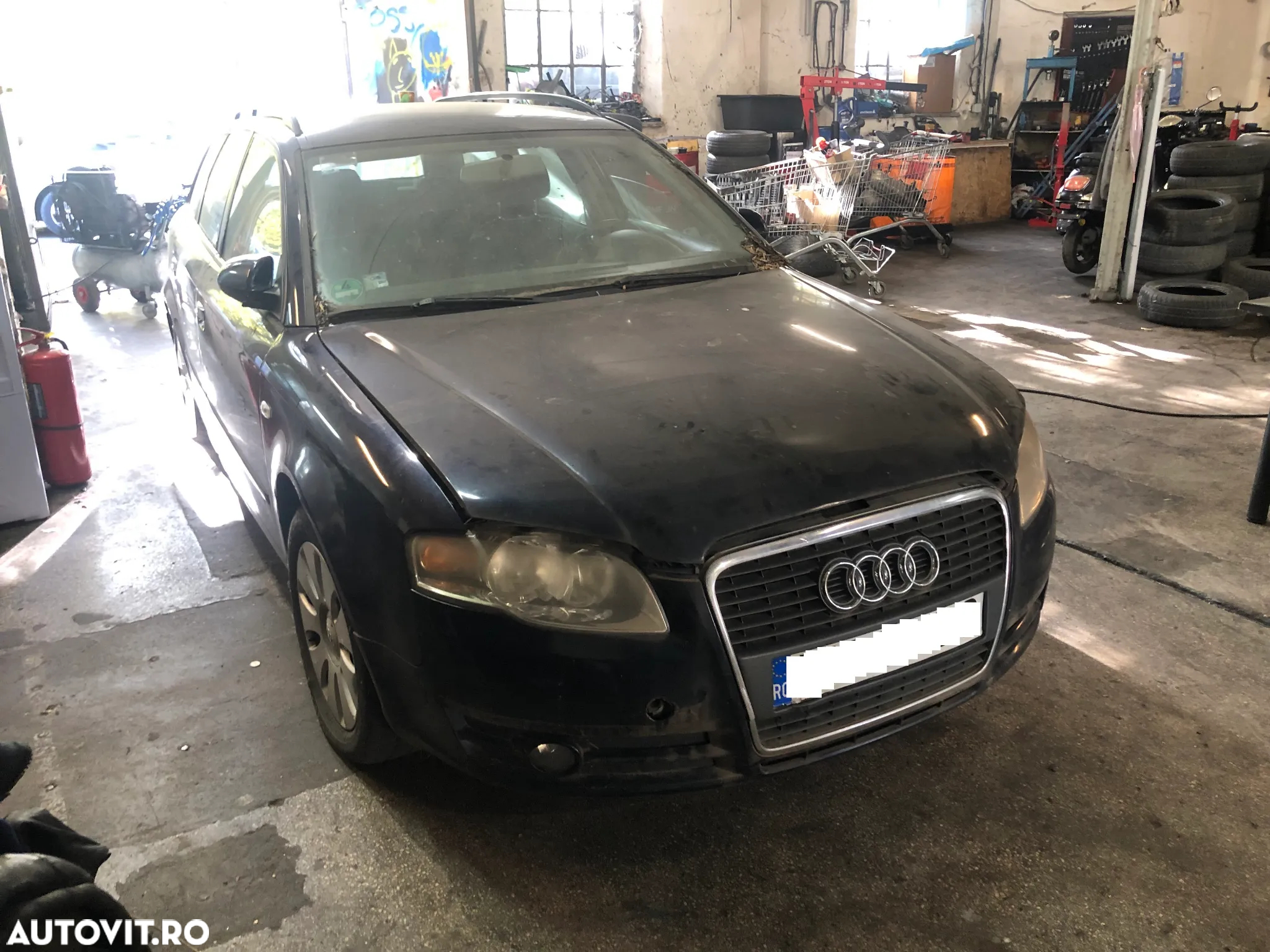Dezmembrez Audi A4 B7 break 2.0 automat albastru 2006 - 3