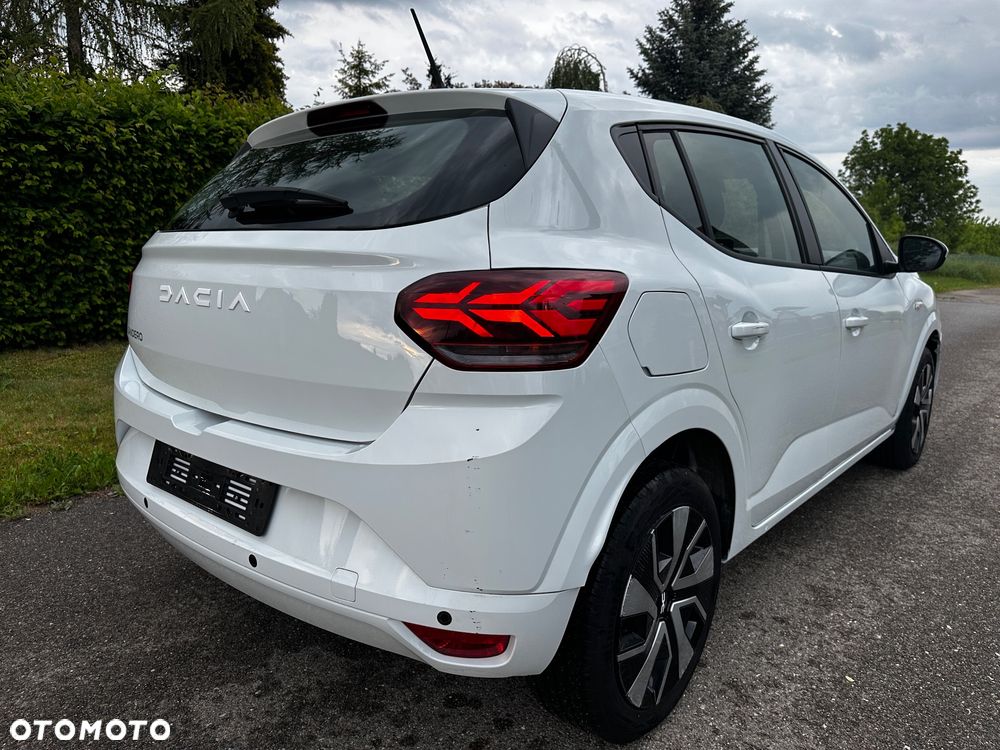 Dacia Sandero - 5