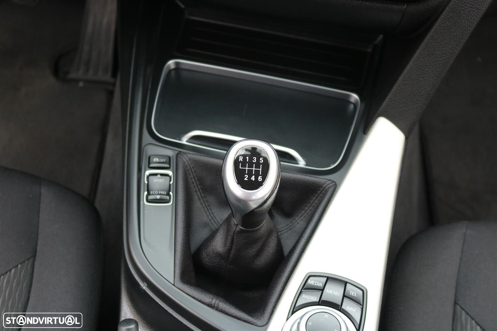 BMW 318 d Advantage - 48