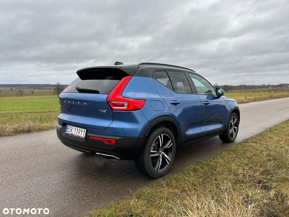 Volvo XC 40 T5 AWD R-Design - 3