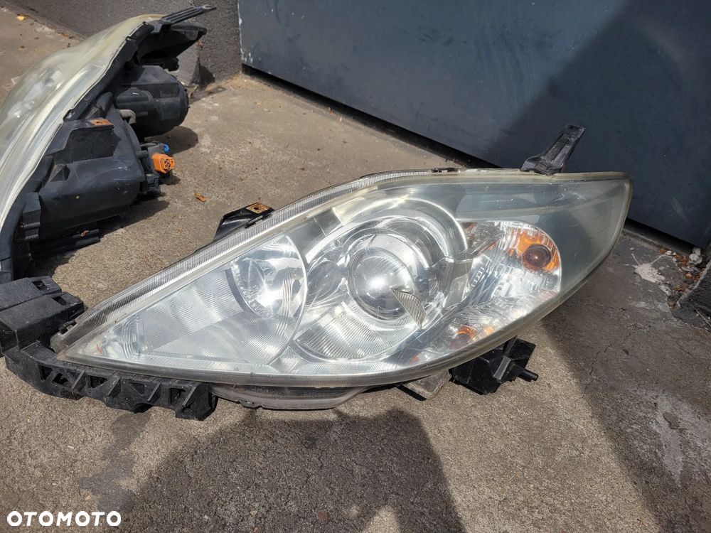 Lampa przód MAZDA 5 prawa/lewa xenon - 4