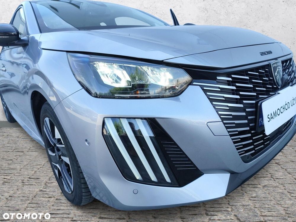 Peugeot 208 - 30