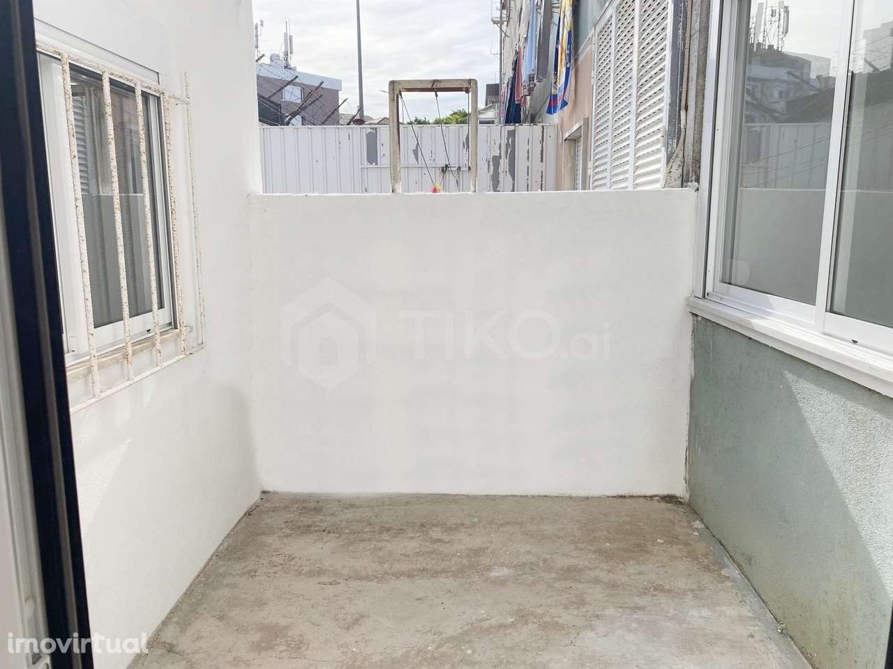 T2 + 1 Totalmente remodelado na Amadora / Buraca – Pronto a habitar | - Grande imagem: 3/9