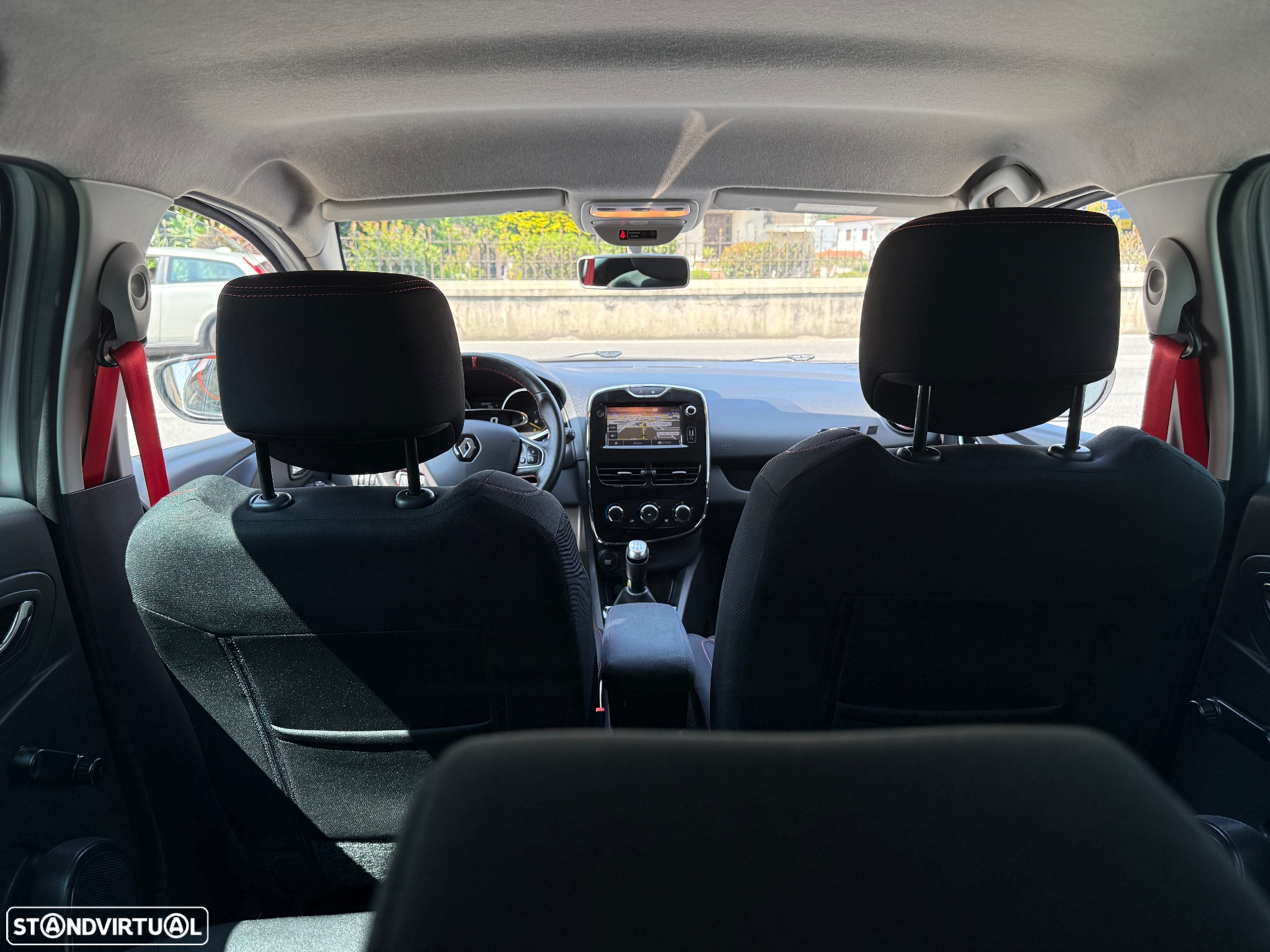 Renault Clio 1.5 dCi Dynamique S - 13