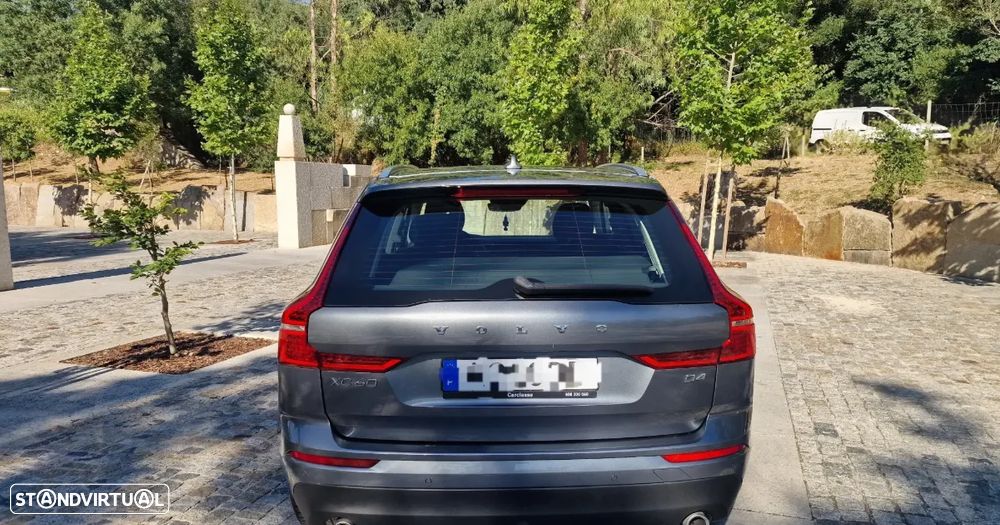 Volvo XC 60 2.0 D4 Momentum Plus Geartronic - 10