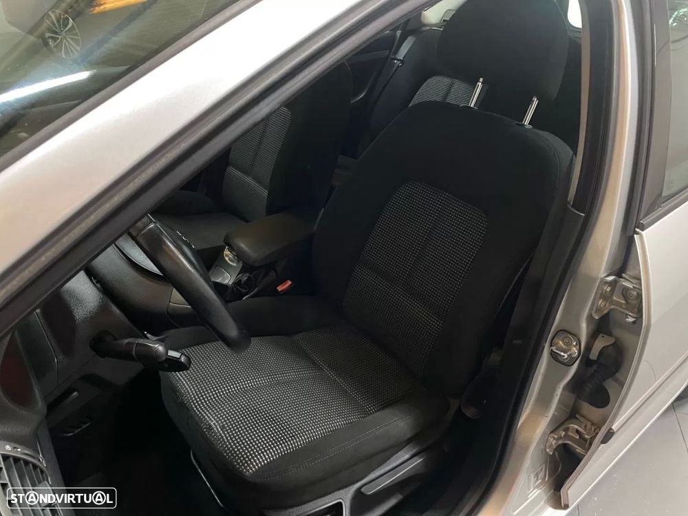 Peugeot 407 SW 1.6 HDi Navteq - 16