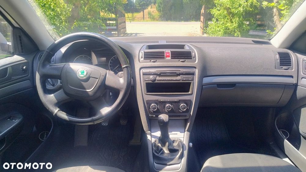 Skoda Octavia 1.6 Tour - 3
