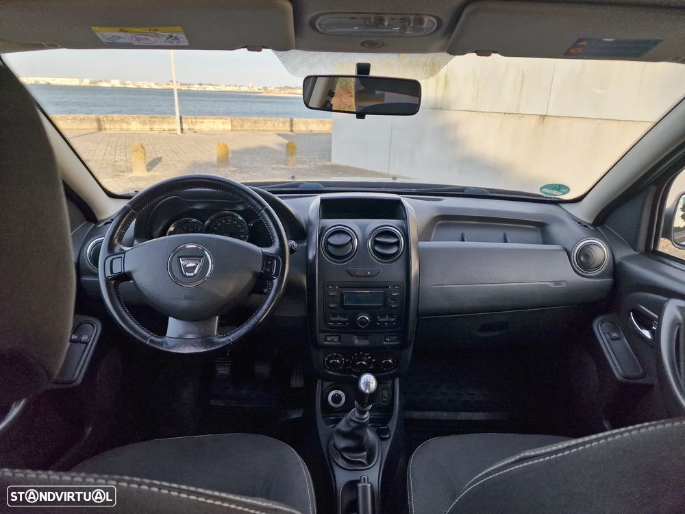 Dacia Duster dCi 110 FAP 4x4 Laureate - 8