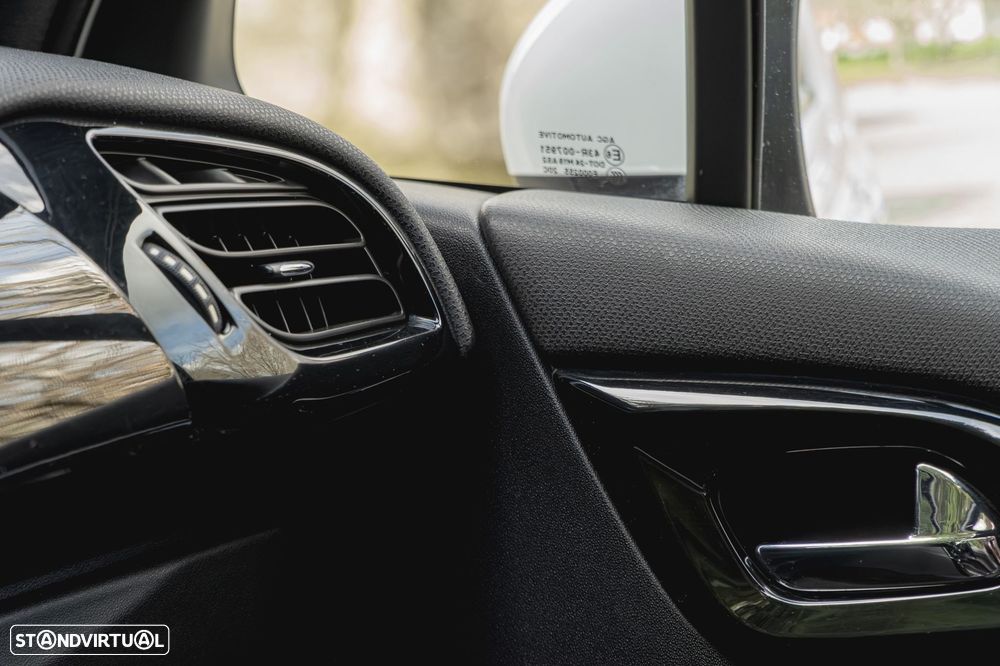 Citroën DS3 1.6 e-HDi So Chic - 16