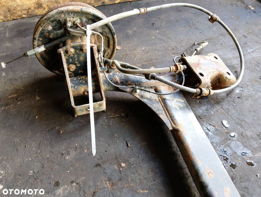 BELKA OŚ ZAWIESZENIA TYŁ BĘBNY Z ABS ROVER 200 III HB 3D - 3
