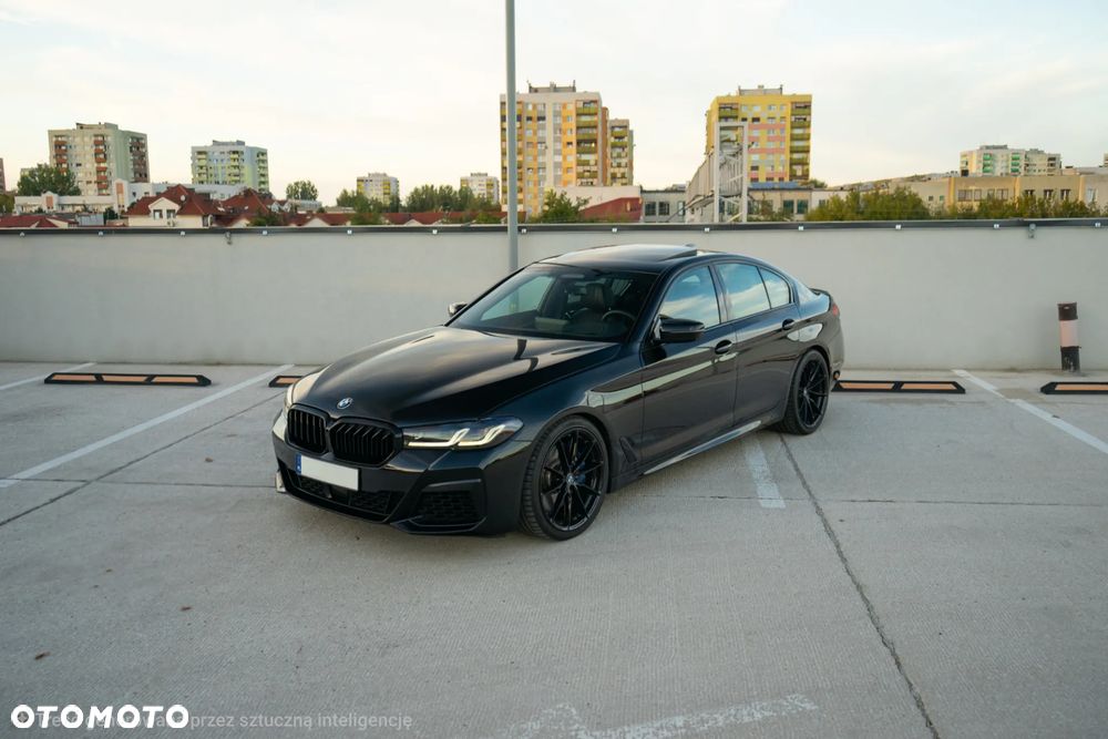 BMW Seria 5 M550i xDrive sport - 10