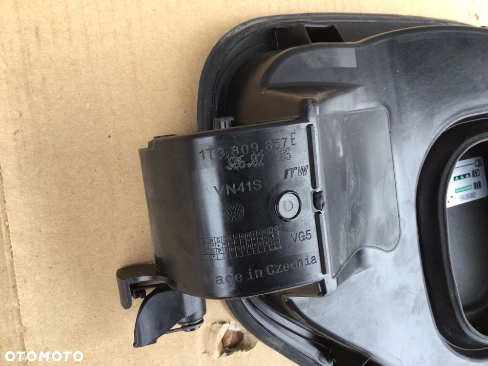 Klapka Gniazdo Elektryczne Ładowania VW id Buzz 1T3 - 5