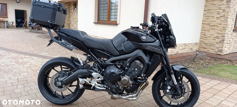 Yamaha MT - 4