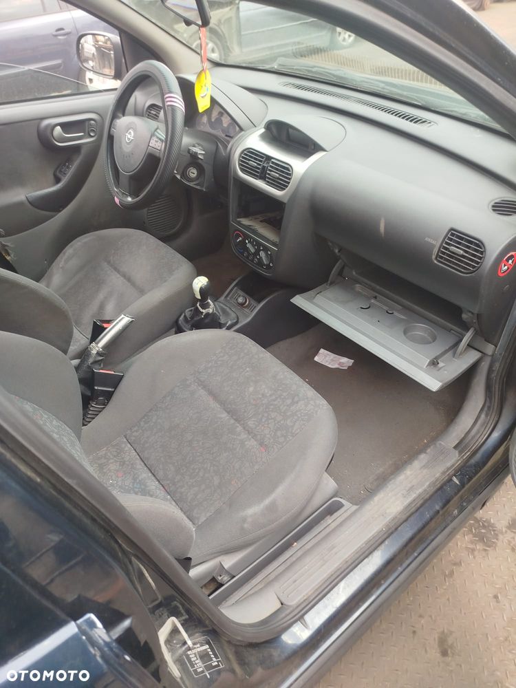 Opel Corsa C na części - 4
