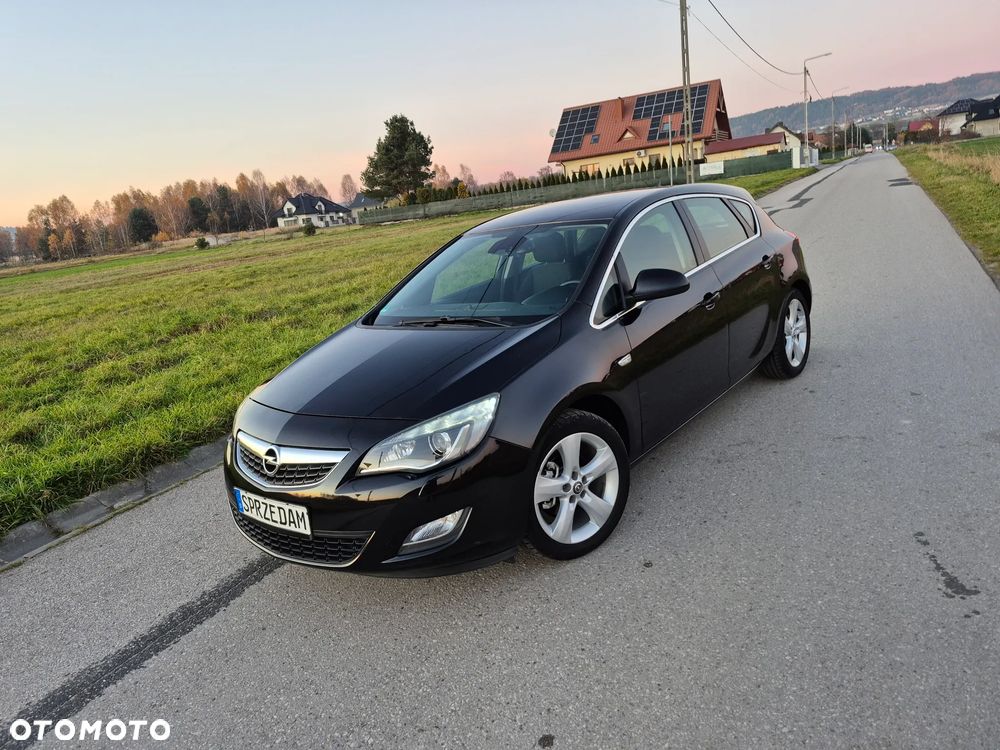 Opel Astra 1.4 Turbo Cosmo - 24