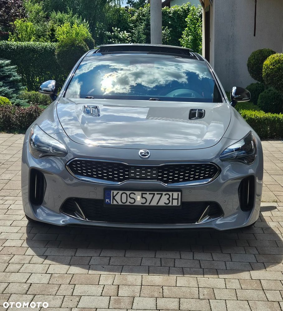Kia Stinger - 2