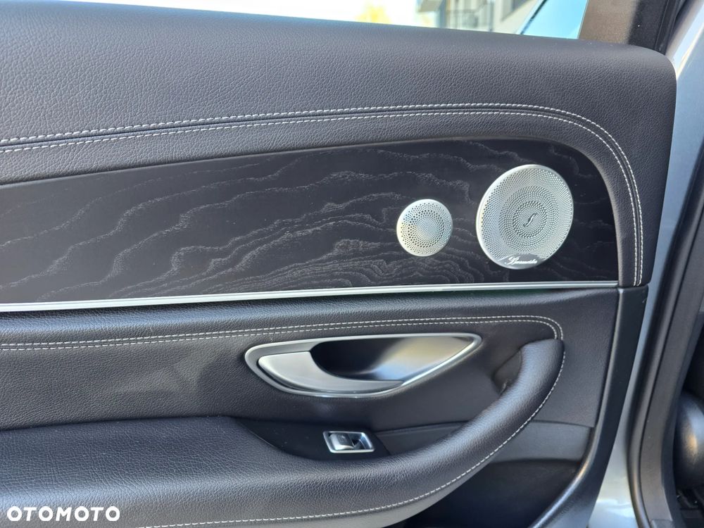 Mercedes-Benz Klasa E 220 d 4-Matic AMG - 16