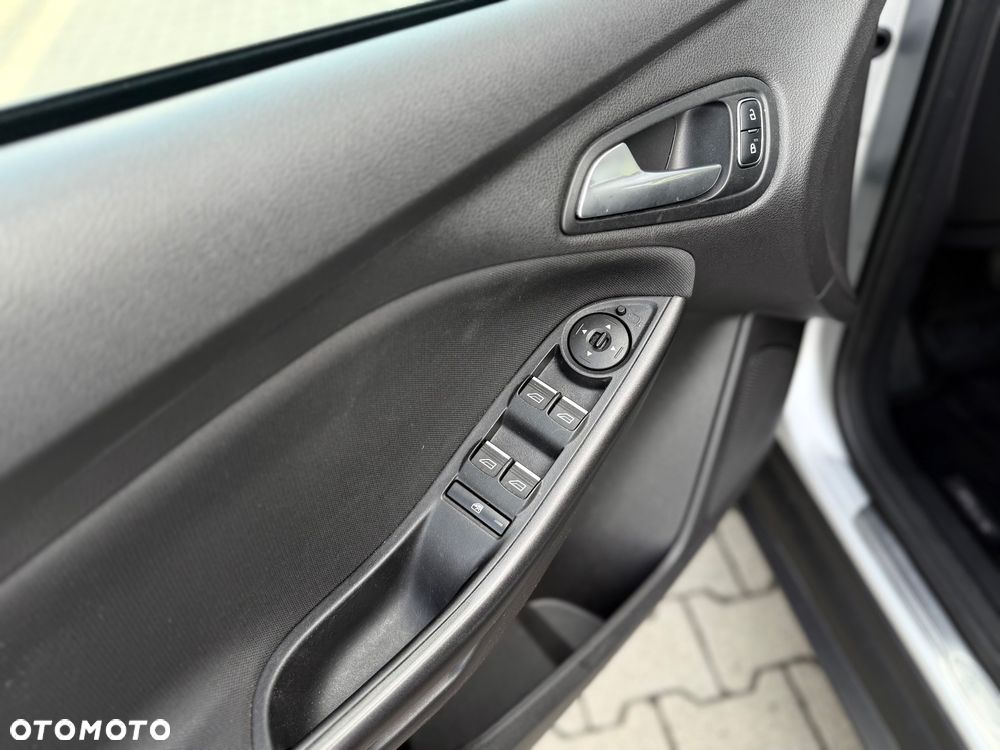 Ford Focus 1.5 EcoBoost STart-Stopp-System TITANIUM - 31