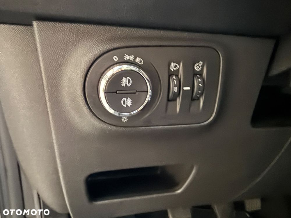 Opel Corsa - 16
