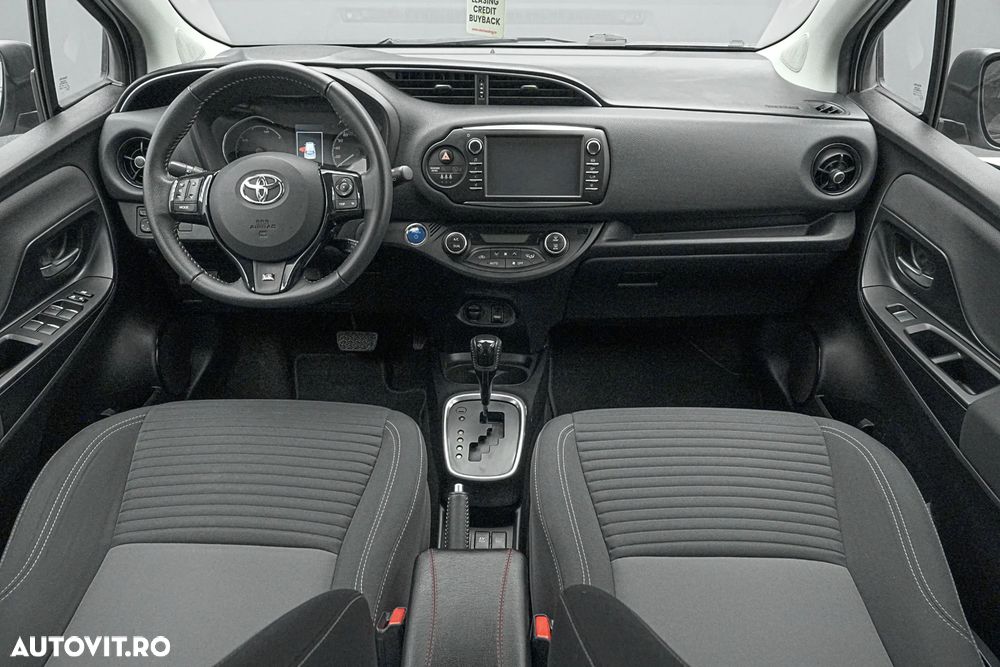 Toyota Yaris 1.5 VVT-i HSD Dynamic - 8